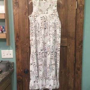 Sleeveless maxi dress
